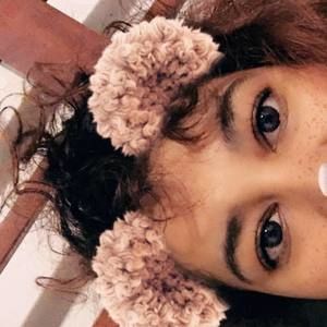 Meet your Posher, Vane